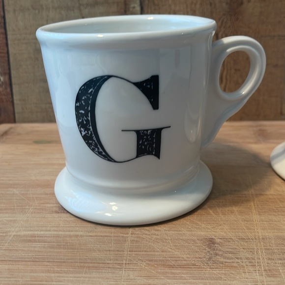 Set of 2 Anthropologie Monogram Initial “G” White Coffee Tea Mugs - Picture 7 of 9